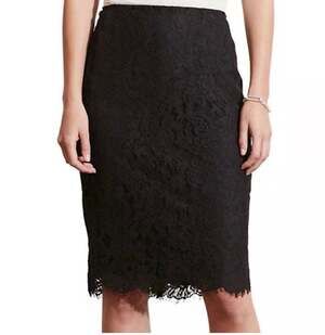 Rachel Parcell Scalloped Lace Pencil Skirt M